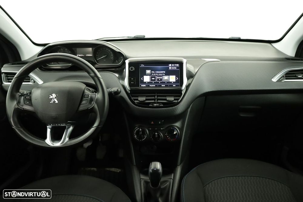 Peugeot 208 1.2 PureTech Signature - 8
