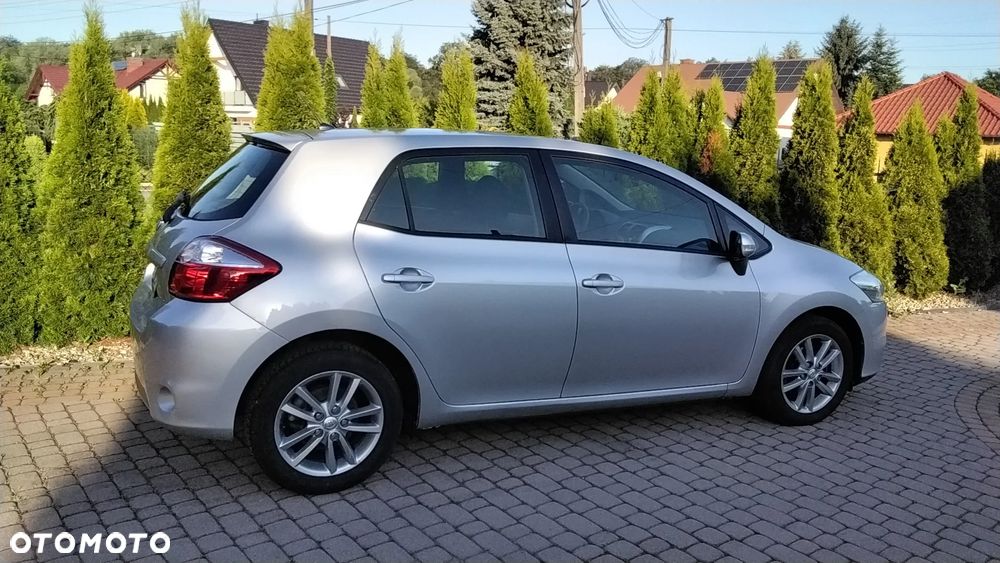 Toyota Auris 1.6 Life+ - 3