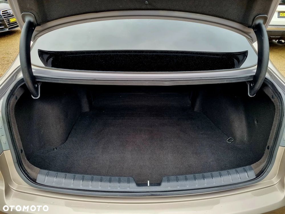 Hyundai i40 1.7 CRDi Comfort - 13