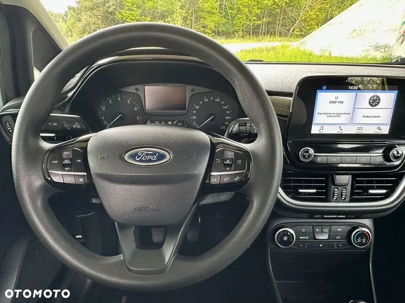 Ford Fiesta - 15