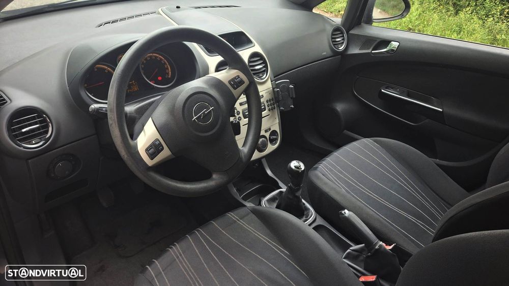 Opel Corsa 1.3 CDTI DPF - 3