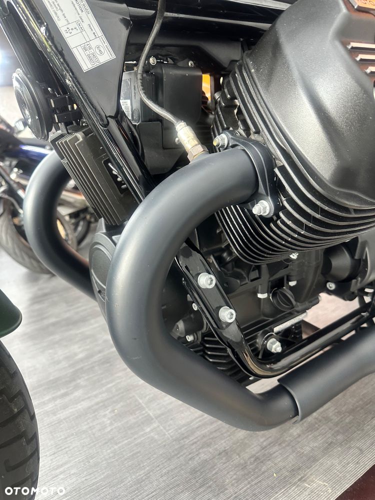 Moto Guzzi V9 - 25