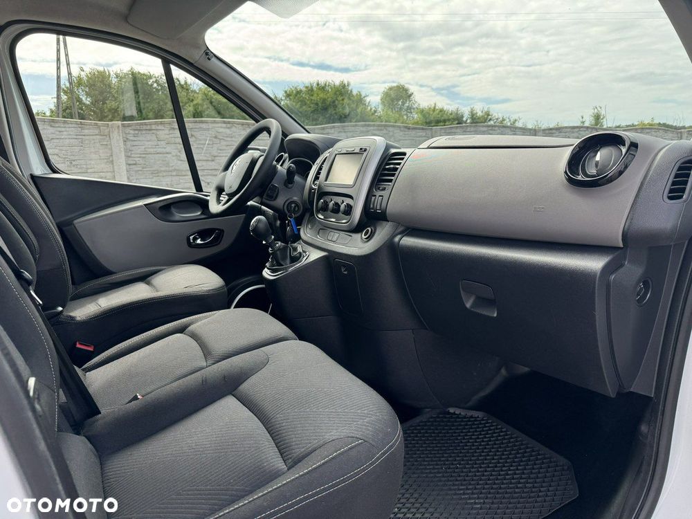 Renault Trafic - 13