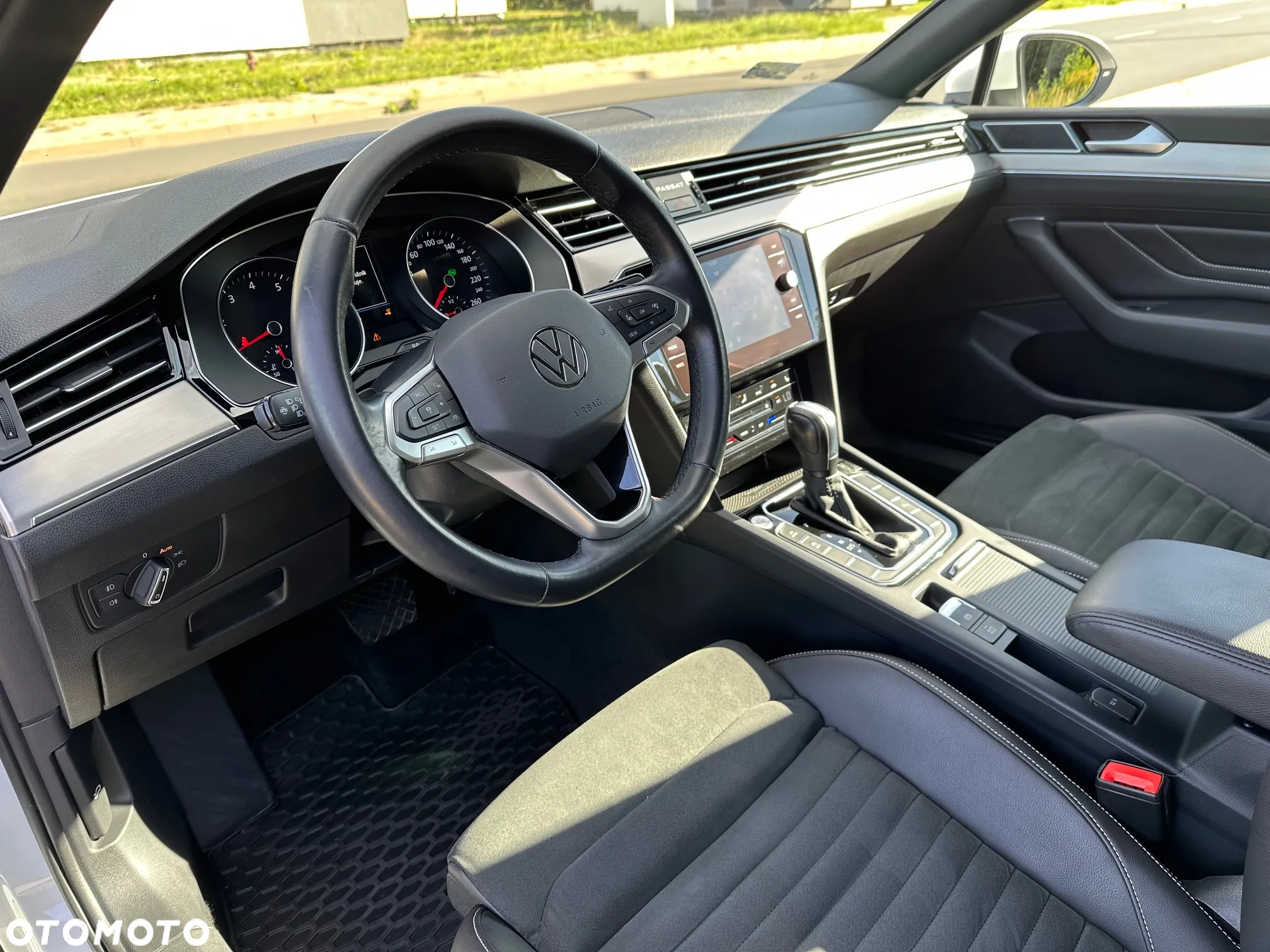 Volkswagen Passat 2.0 TSI Elegance DSG - 9
