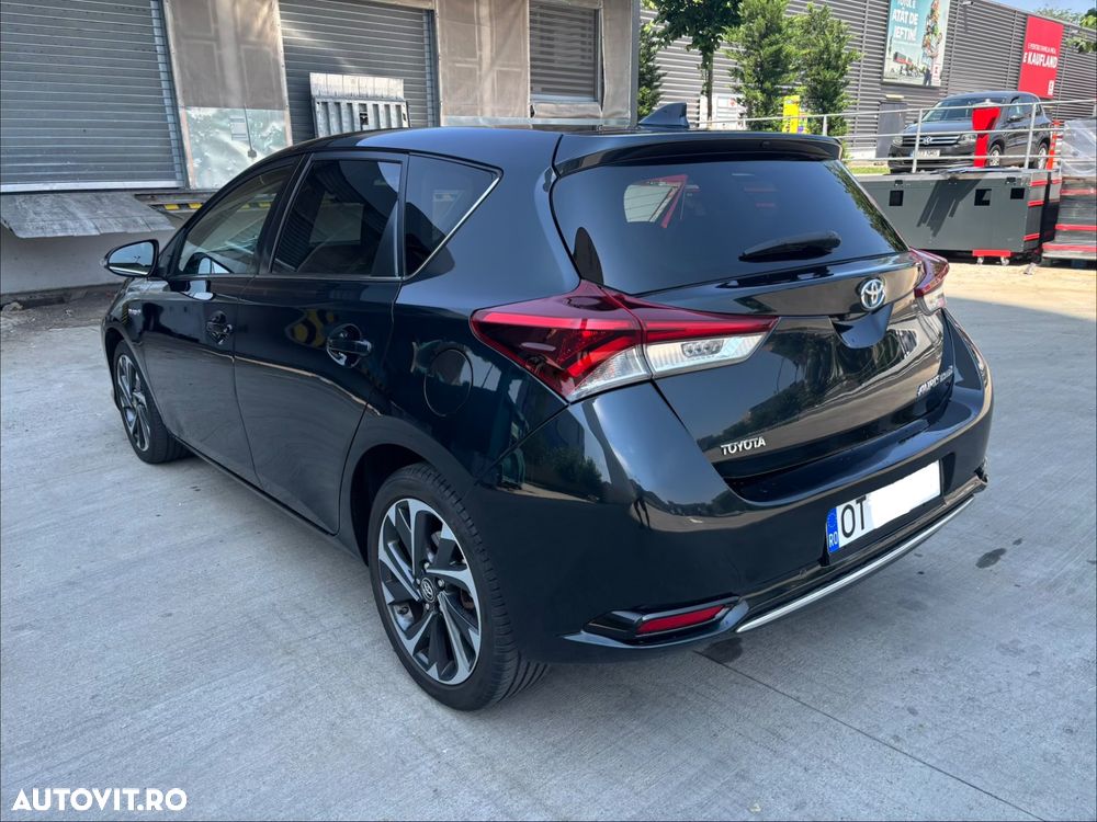 Toyota Auris - 3