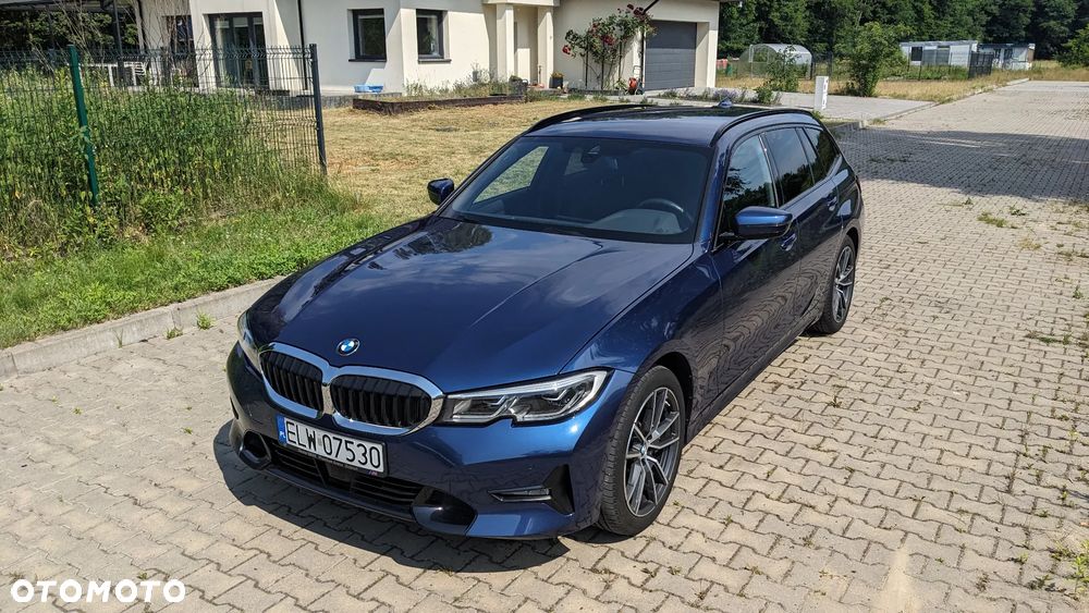 BMW Seria 3 330i xDrive Sport Line - 1