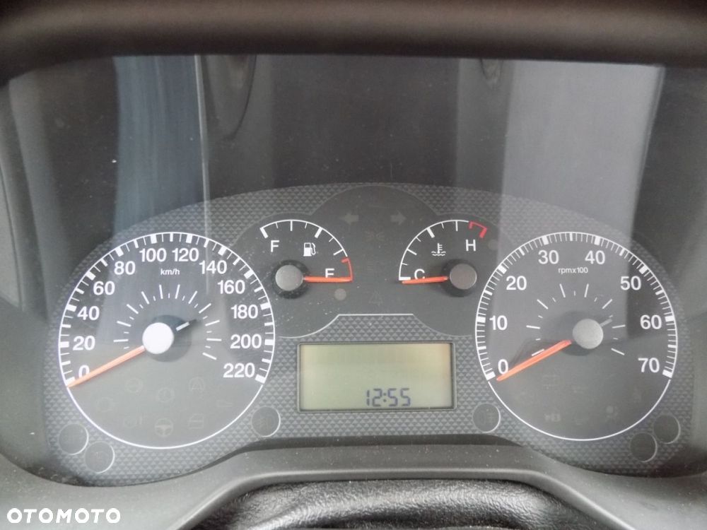 Fiat Grande Punto - 10