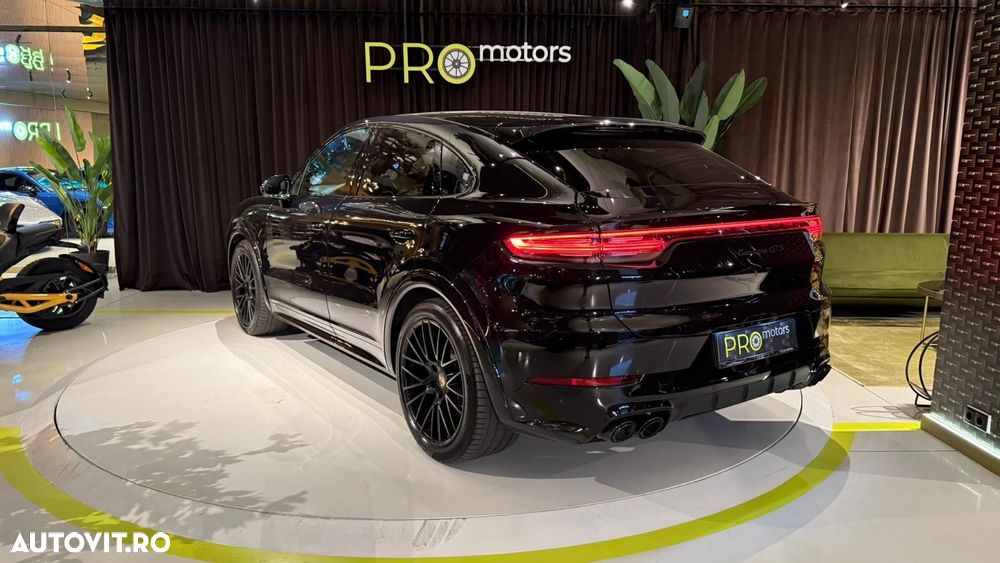 Porsche Cayenne Coupe GTS Tiptronic S - 9