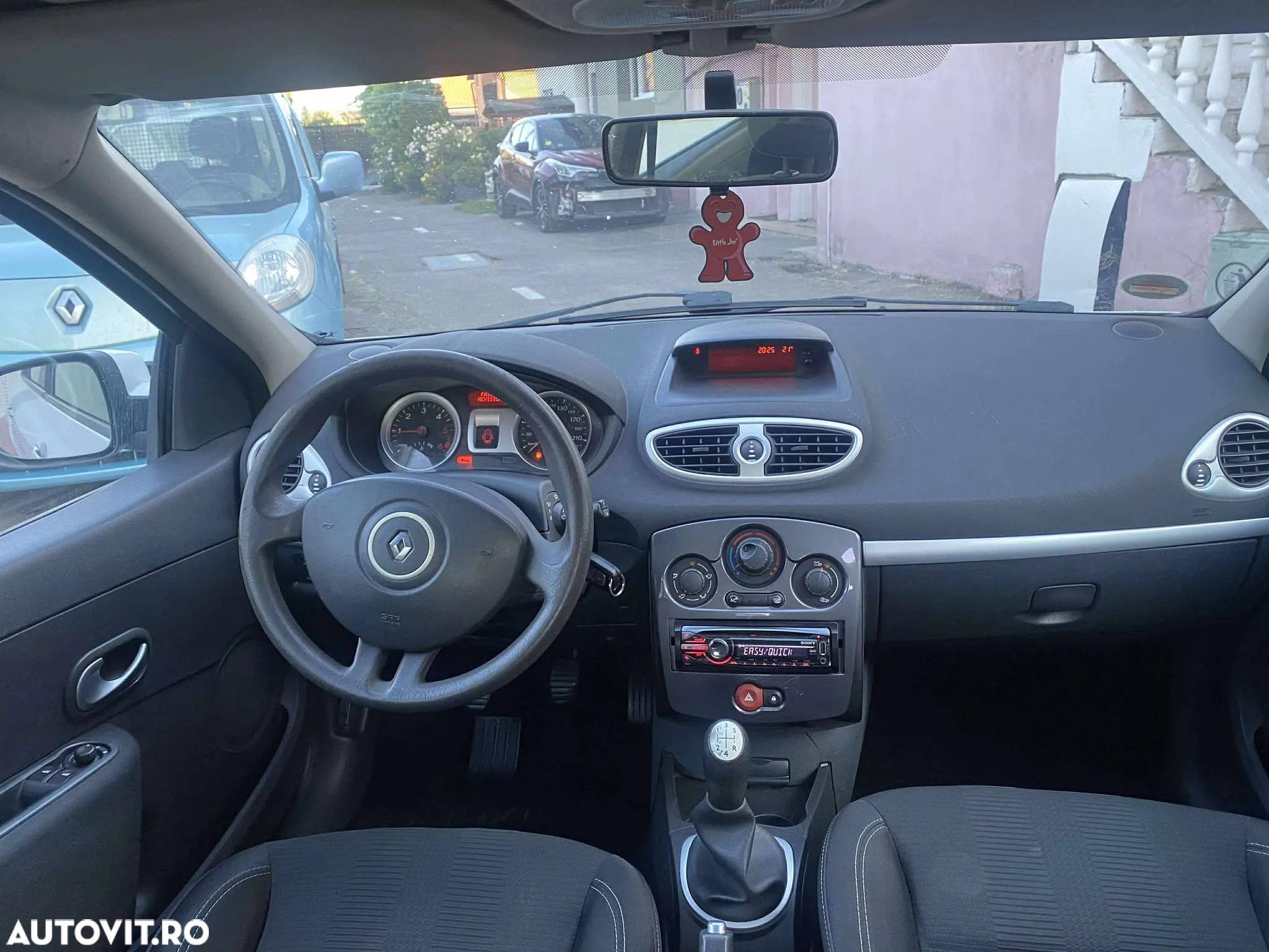 Renault Clio III 1.5dCi Dynamique - 5