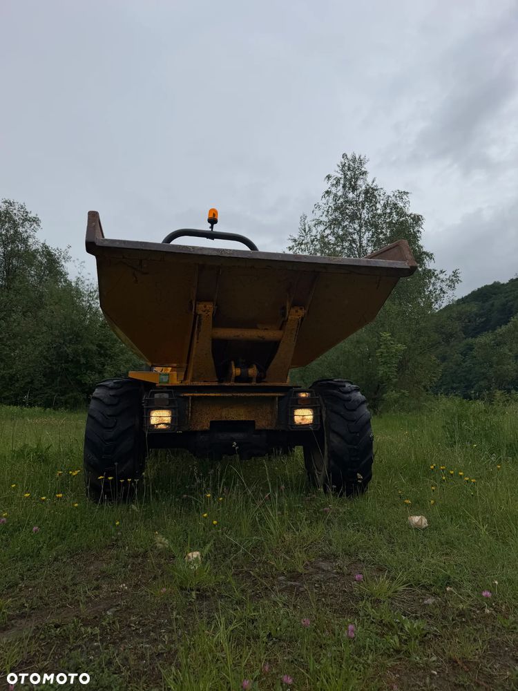 Terex 4t Benford Wozidło Budowlano-Rolnicze 4 tony ładowność. Obrotowa Koleba. 4x4 napęd. Potężna Moc silnika i Hydrauliki. Najlepszy silnik Yanmar. Maszyna Kupiona z Norweskiego Gospodarstwa Rolniczego typu Kurniki. Maszyna Zadbana! Odpala na dotyk. Skrzynia Automatyczna REWERS+Szybka wolna jazda. Pełny Oryginał. Serwisowane w Dekra Norweska! Hamulce brzytwa. Maszyna Woziła lekkie ładunki. Maszyna nie była katowana! Wielka Okazja. Wszystko w pełnym Oryginale. Niski przebieg 1898mtg - 21