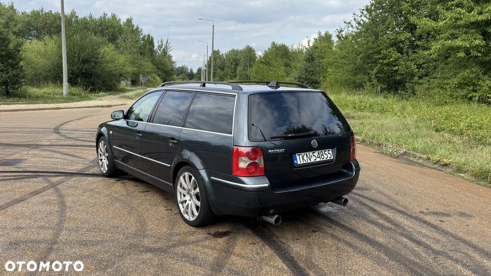 Volkswagen Passat 2.8 V6 4Mot Highline - 3