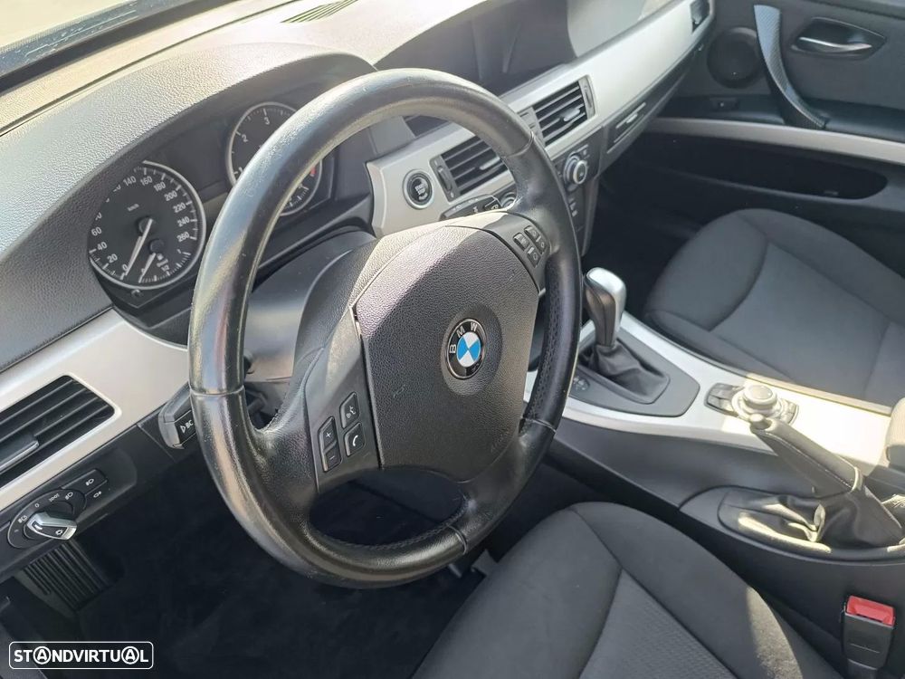BMW 320 - 24