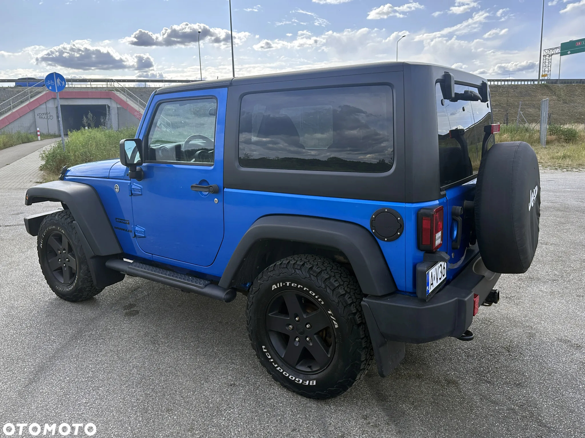Jeep Wrangler - 5