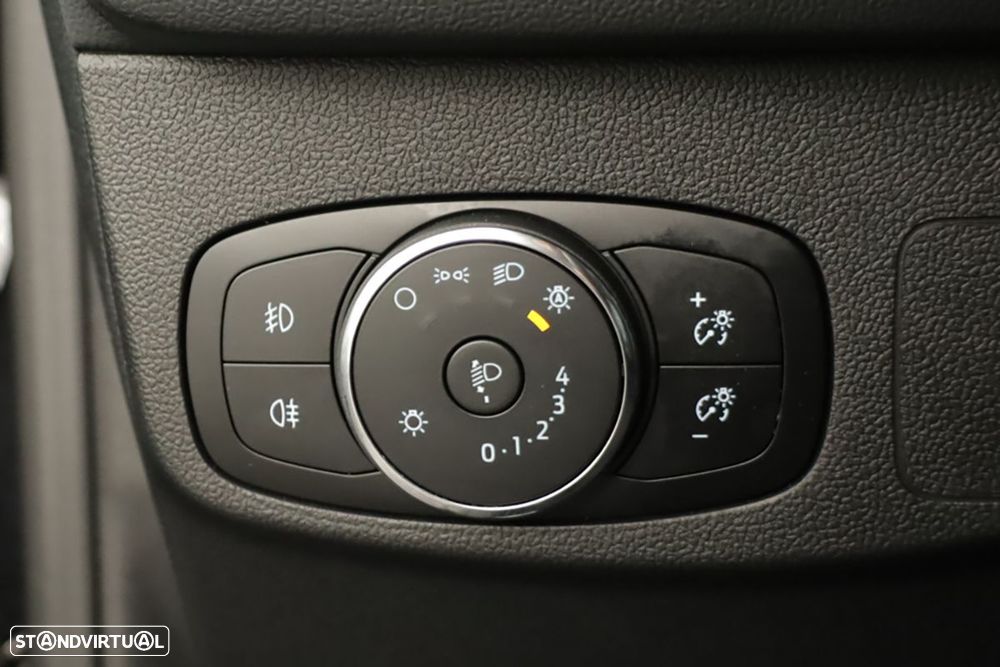Ford Focus SW - 18