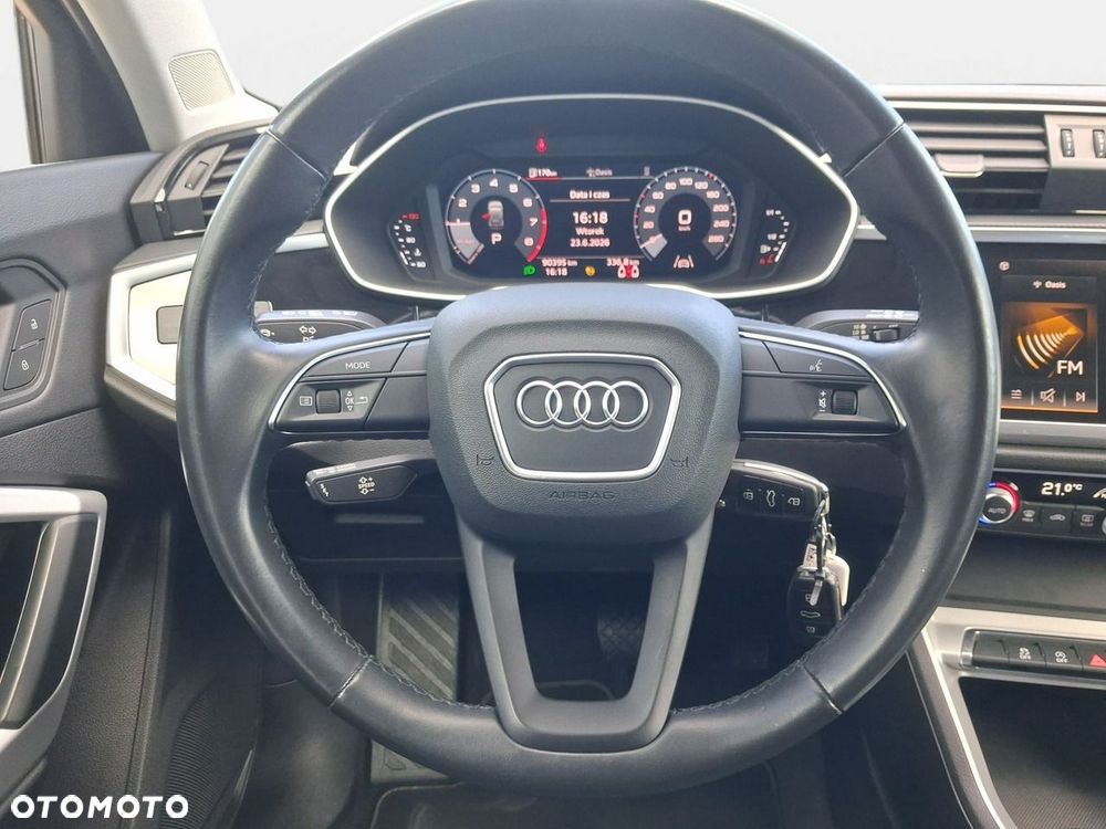 Audi Q3 - 18