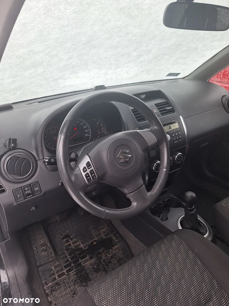 Suzuki SX4 1.6 GS / Premium - 6