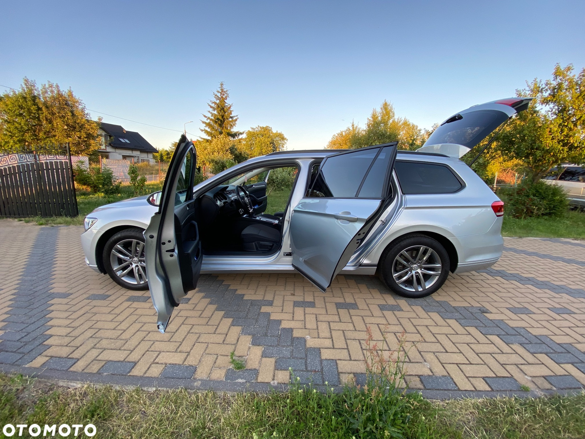Volkswagen Passat 1.6 TDI BMT Comfortline - 19