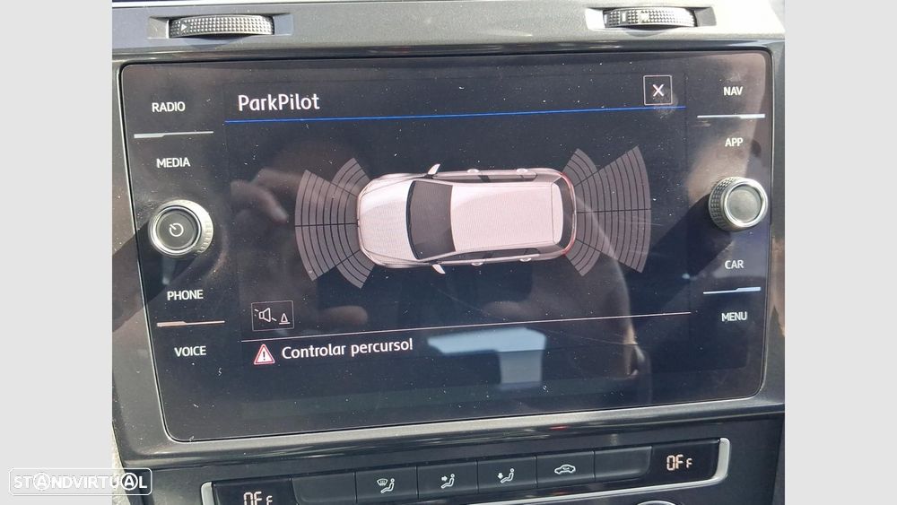 VW Golf 1.0 TSI Confortline - 19