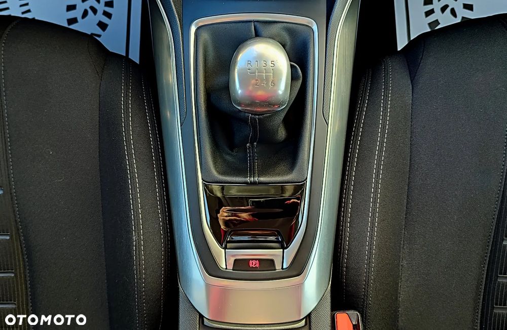 Peugeot 308 155 THP Allure - 11