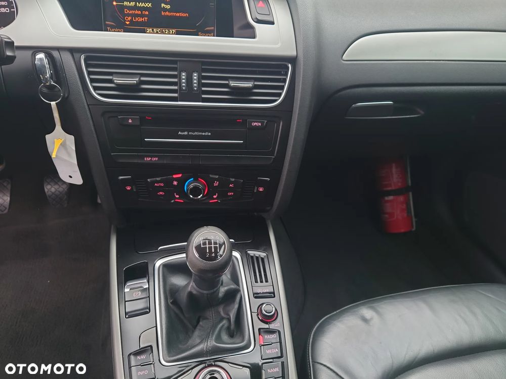 Audi A4 Avant 2.0 TDI ultra DPF Ambiente - 14