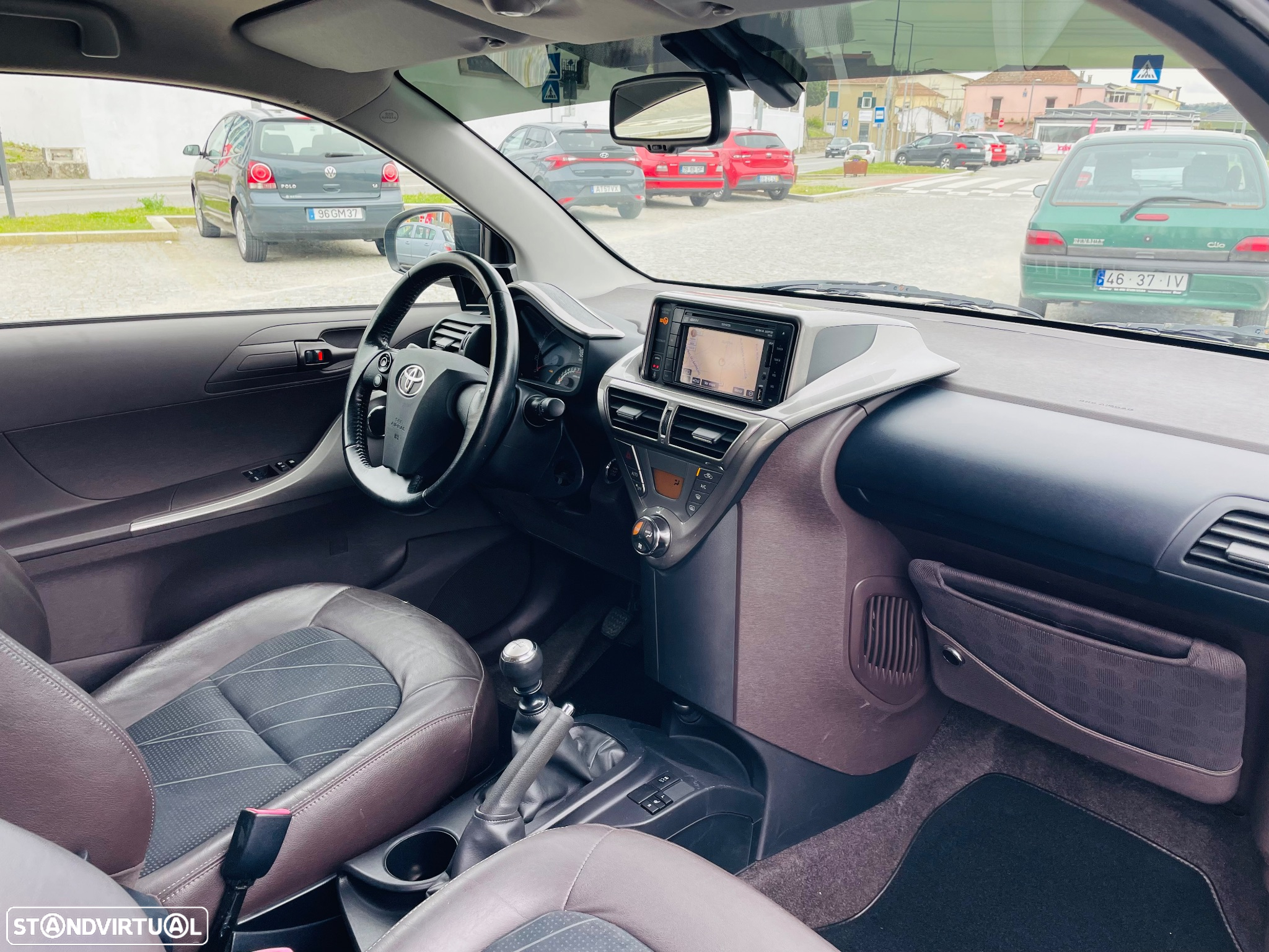 Toyota iQ 1.0 VVT-i 2 NAVI+Bluetooth - 10