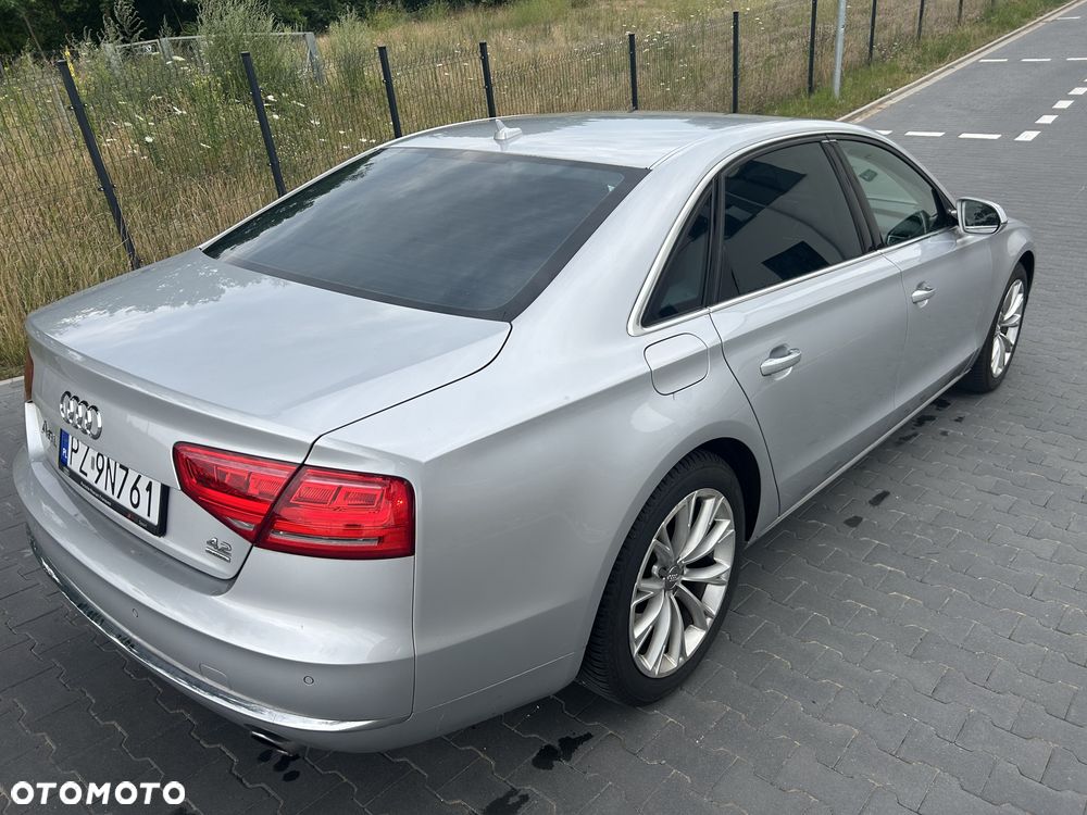 Audi A8 4.2 FSI L Quattro - 12