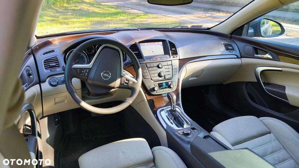 Opel Insignia 2.0 CDTI Active - 10