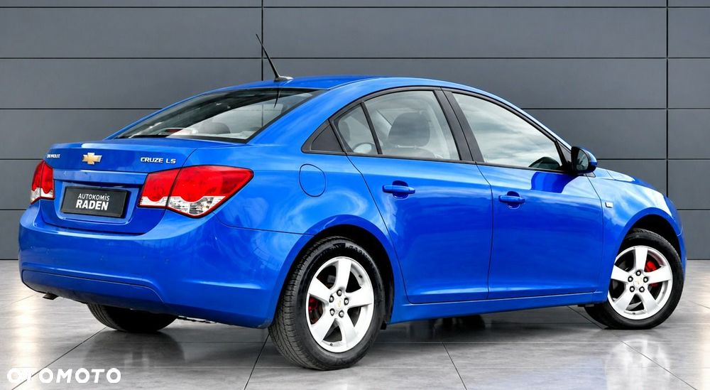 Chevrolet Cruze 1.6 LS - 5