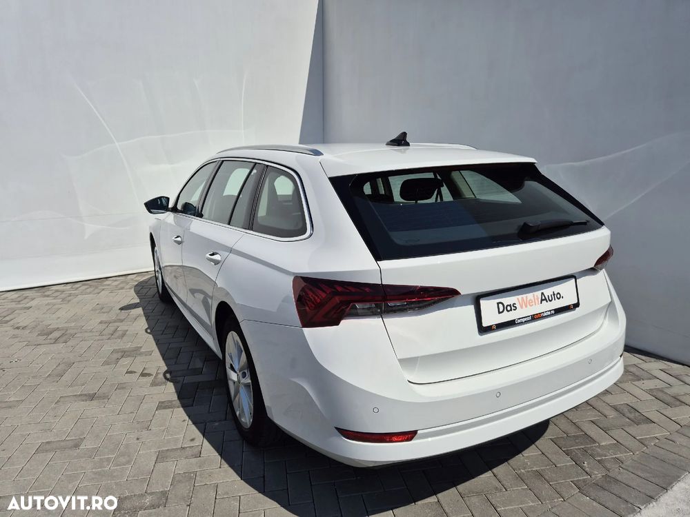 Skoda Octavia Combi 2.0 TDI DSG Style - 3