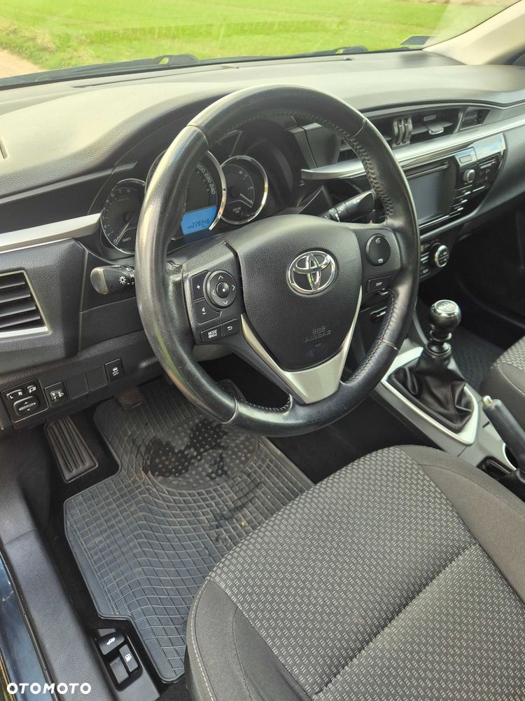 Toyota Corolla - 5