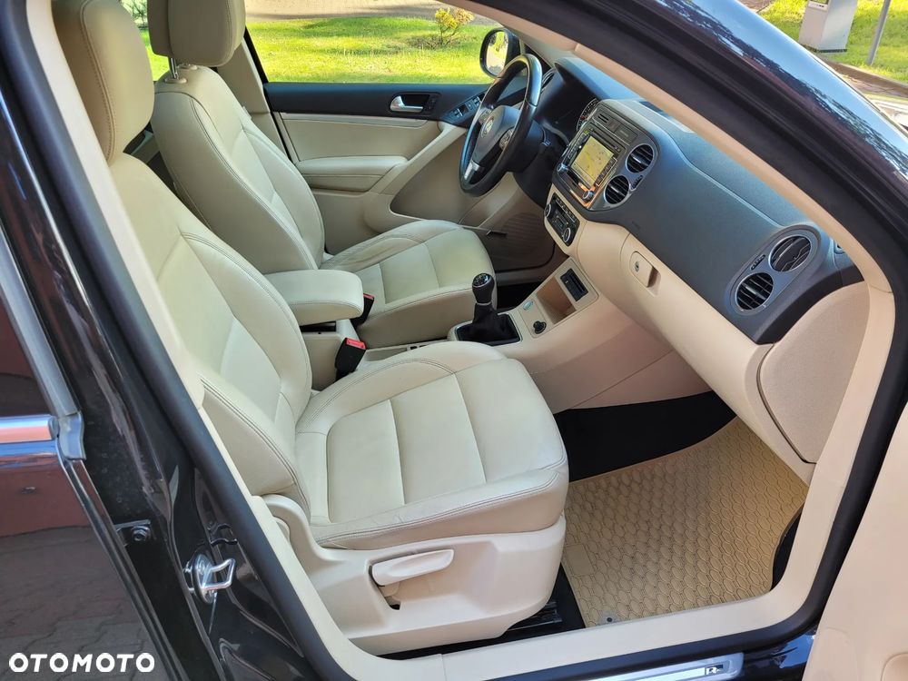 Volkswagen Tiguan 1.4 TSI Perfectline R-Style - 24