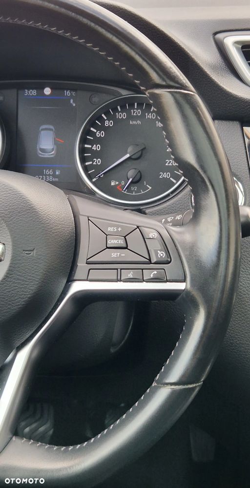 Nissan Qashqai 1.3 DIG-T N-WAY - 33