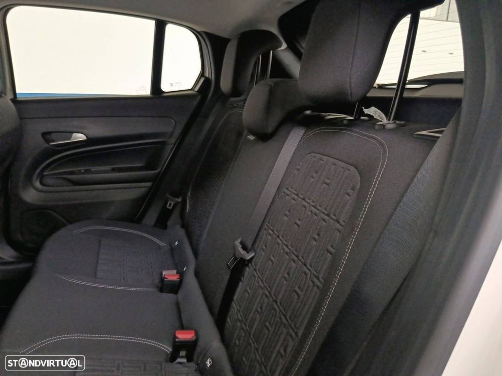 Fiat 600e 54 kWh (RED) - 10