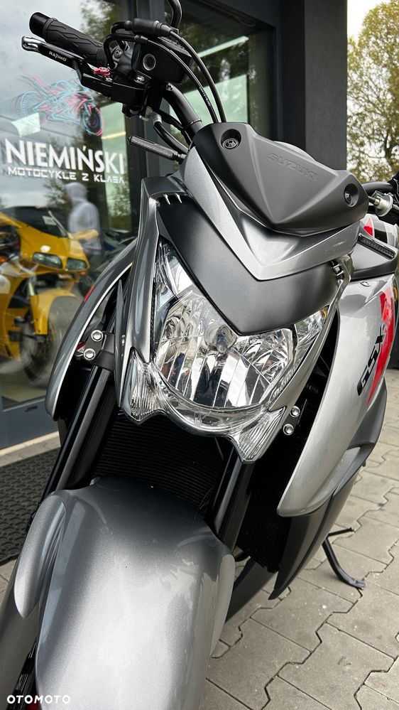 Suzuki GSX 1000 - 34