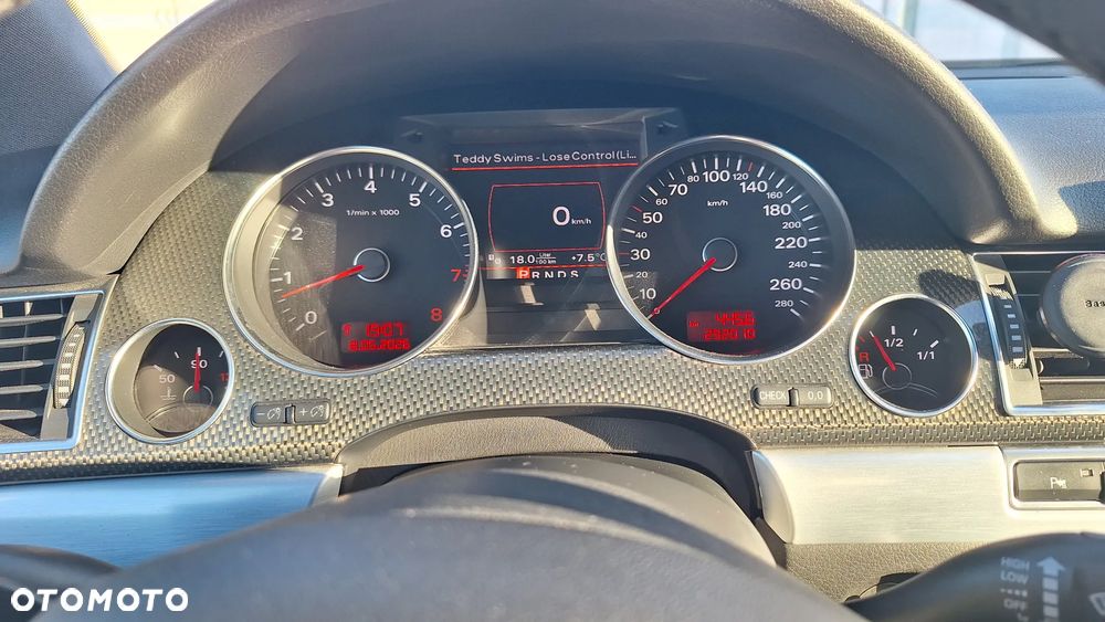 Audi A8 4.2 FSI Quattro - 26