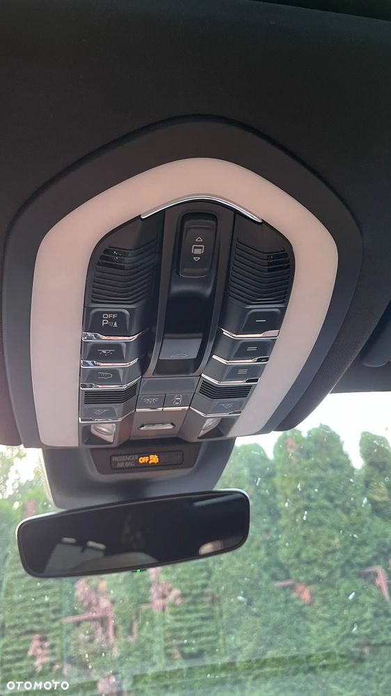Porsche Macan S - 22
