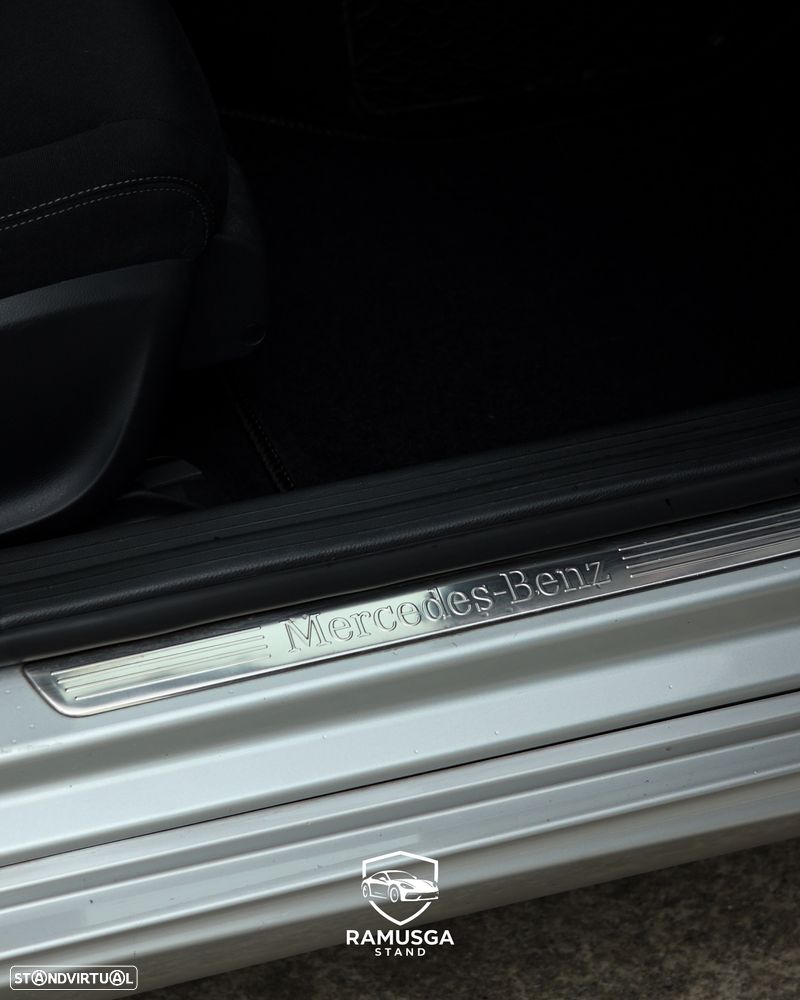 Mercedes-Benz A 180 CDI (BlueEFFICIENCY) - 12