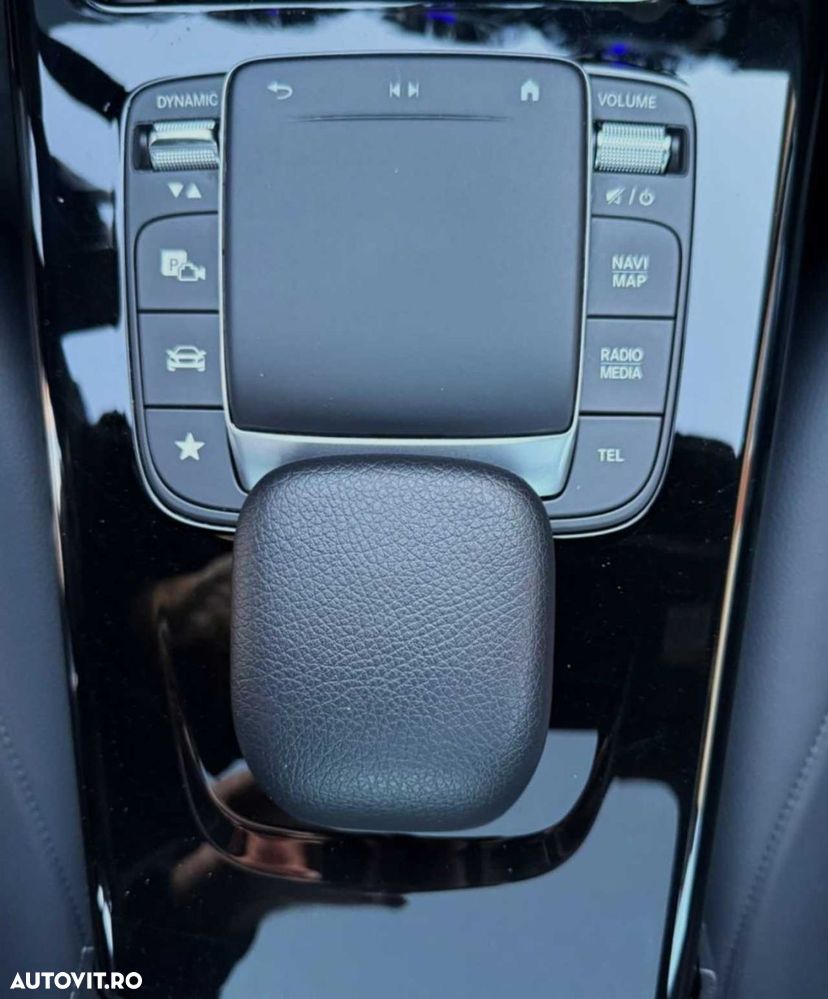 Mercedes-Benz CLA - 27