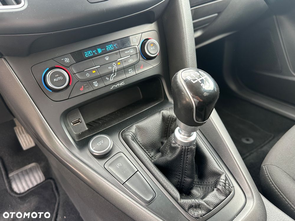 Ford Focus 1.6 TDCi DPF Titanium - 20