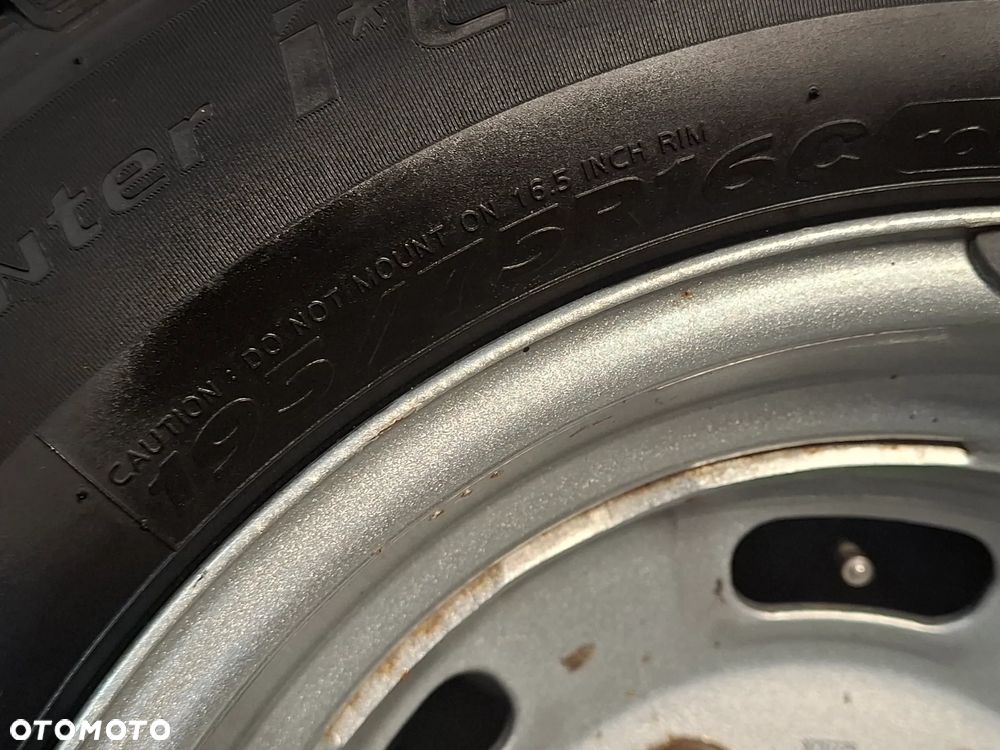 Koła 4x felgi z oponami Iveco Daily bliźniak 2016 rok opony Hankook zima 195/75/R16C bieżnik opon komplet po 5mm - 6