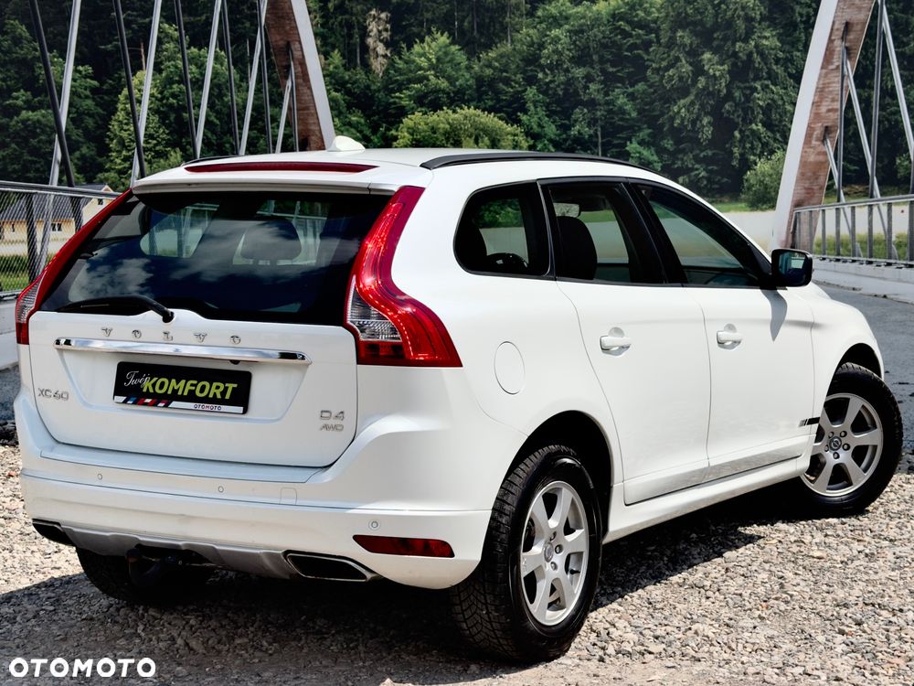 Volvo XC 60 D4 AWD Geartronic Summum - 8