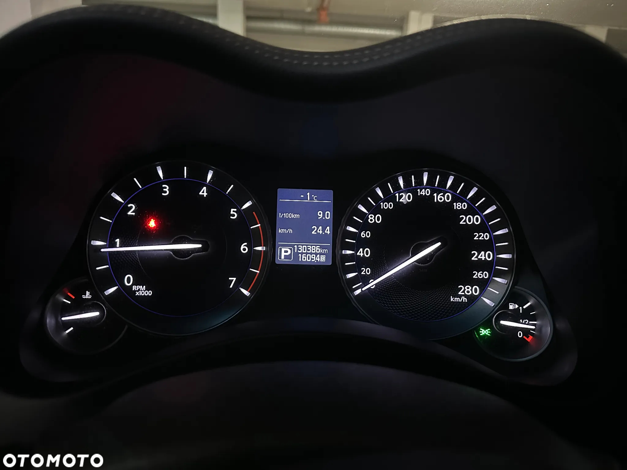 Infiniti Q70 2.2d Sport Tech - 3