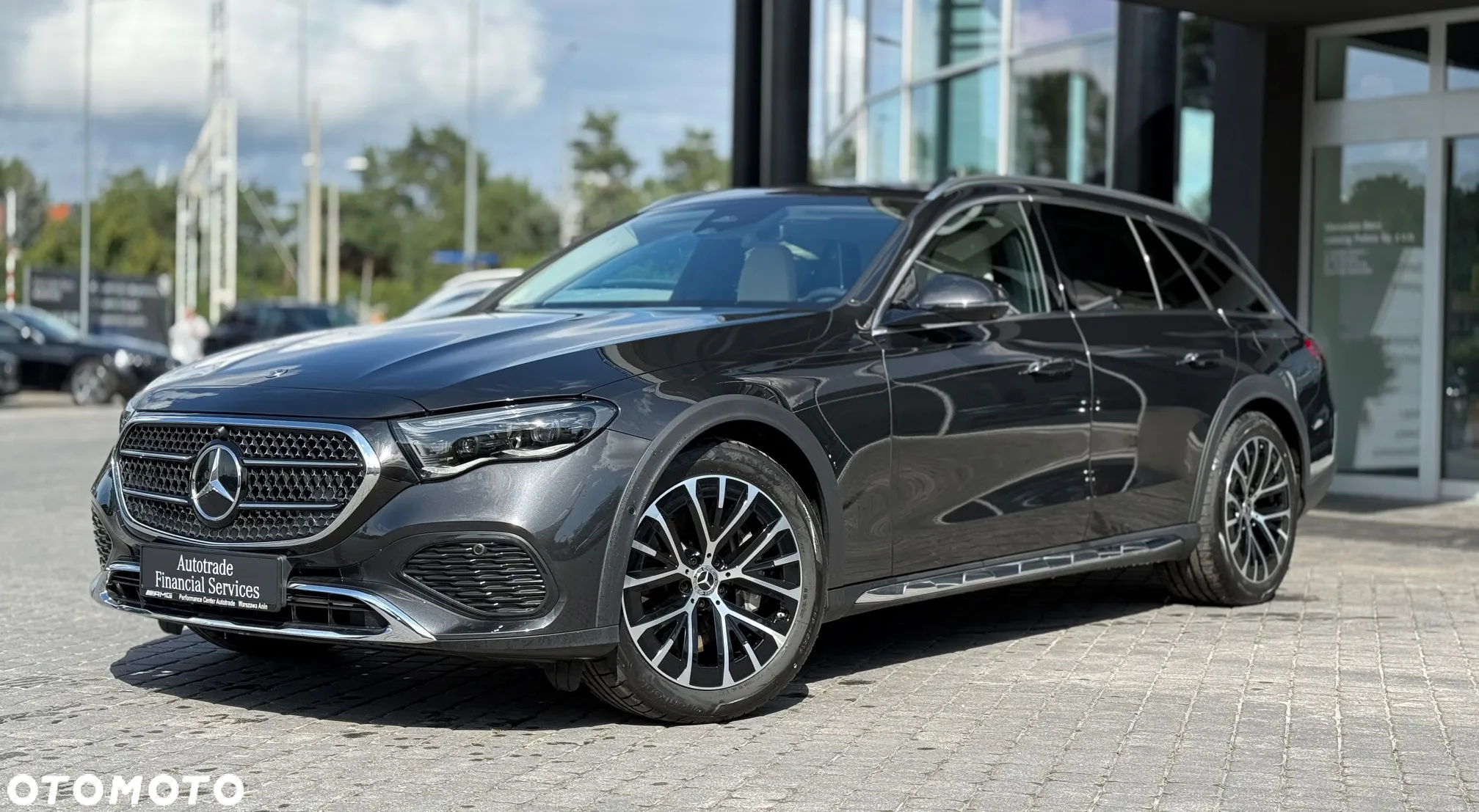 Mercedes-Benz Klasa E 300 de PHEV 4-Matic All-Terrain Avantgarde 9G-Tronic - 2