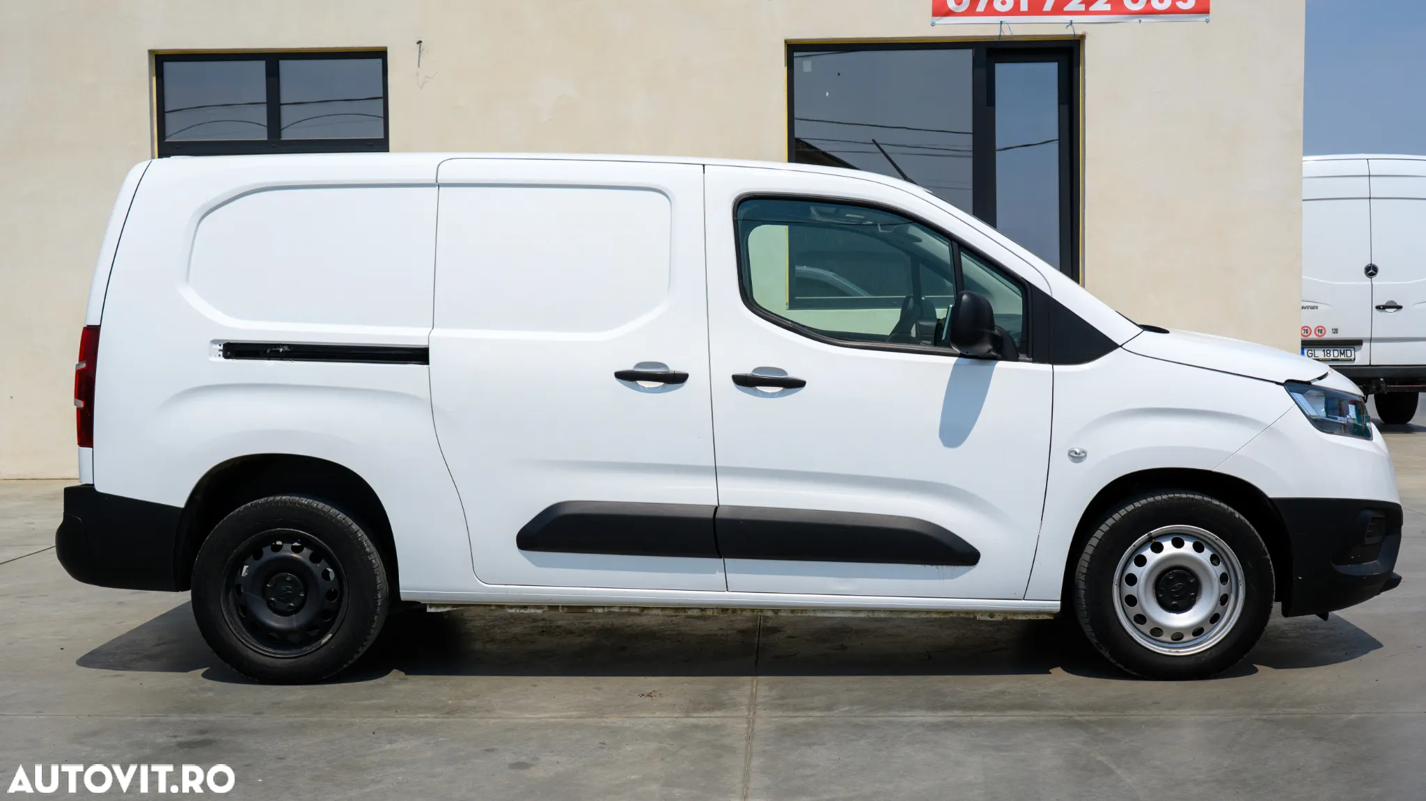 Toyota Proace Verso 1.5 D-4D 102CP 8+1 Base Compact - 12