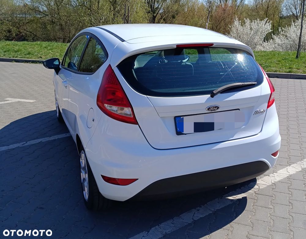Ford Fiesta - 8