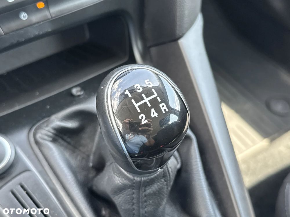 Ford Focus 1.6 Trend - 18