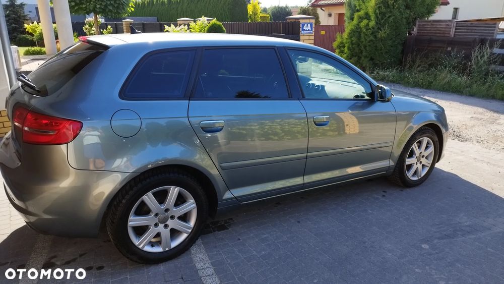 Audi A3 Sportback 2.0 TDI DPF Attraction - 6