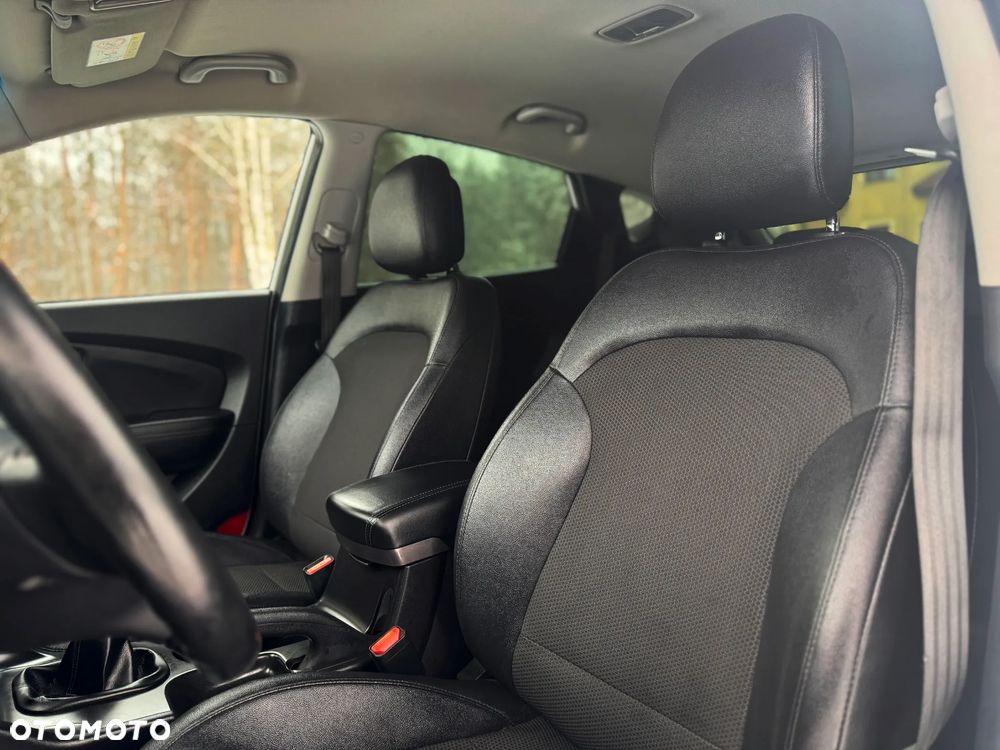 Hyundai ix35 1.6 GDI Premium 2WD - 23