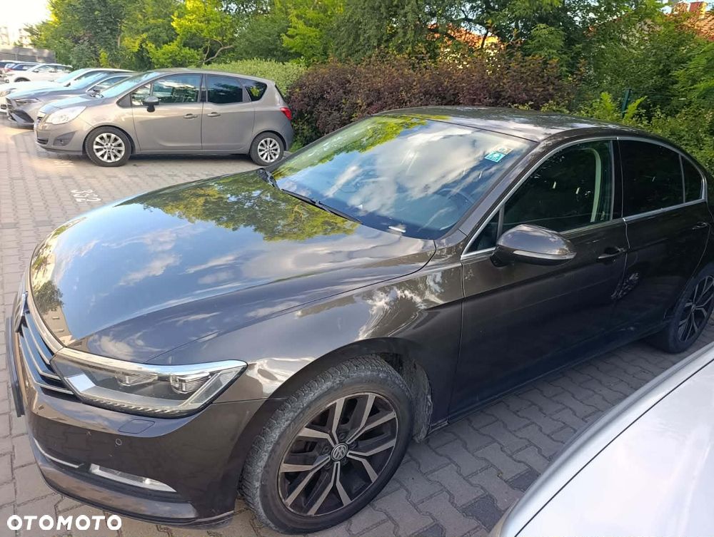 Volkswagen Passat 2.0 TDI BMT Comfortline DSG - 10