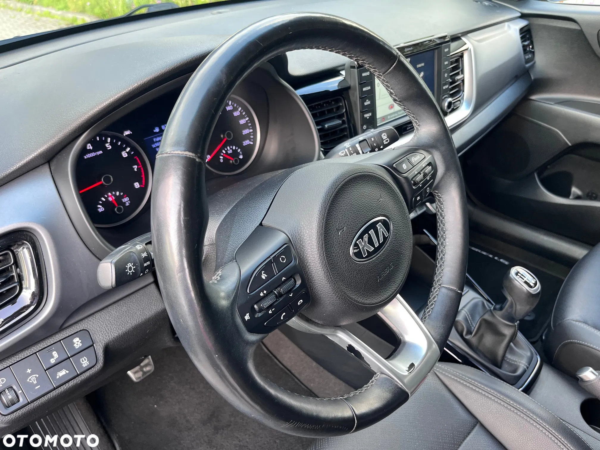 Kia Stonic 1.0 T-GDI 120 Platinum Edition - 12
